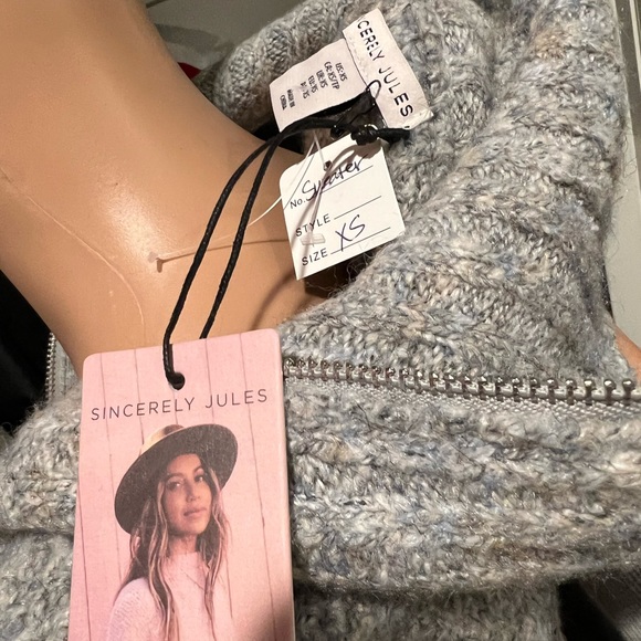NWT Sincerely Jules sweater size XS - Picture 8 of 8
